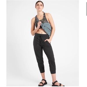 Athleta Trekkie North Cropped